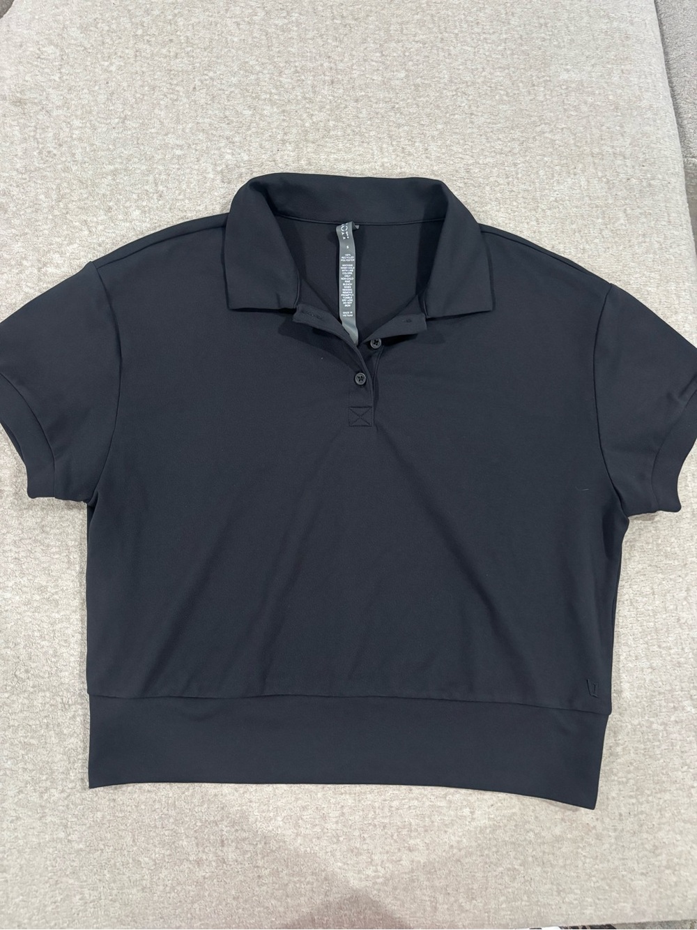 Vuori Black Polo Crop Top with Short Sleeves